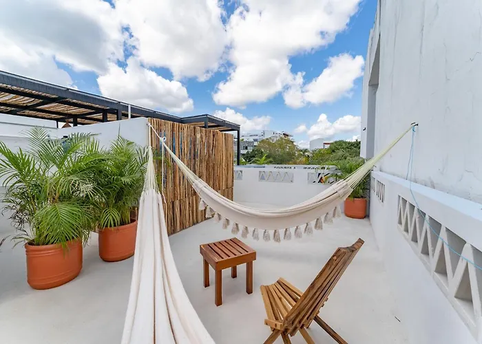 Casa Yako
